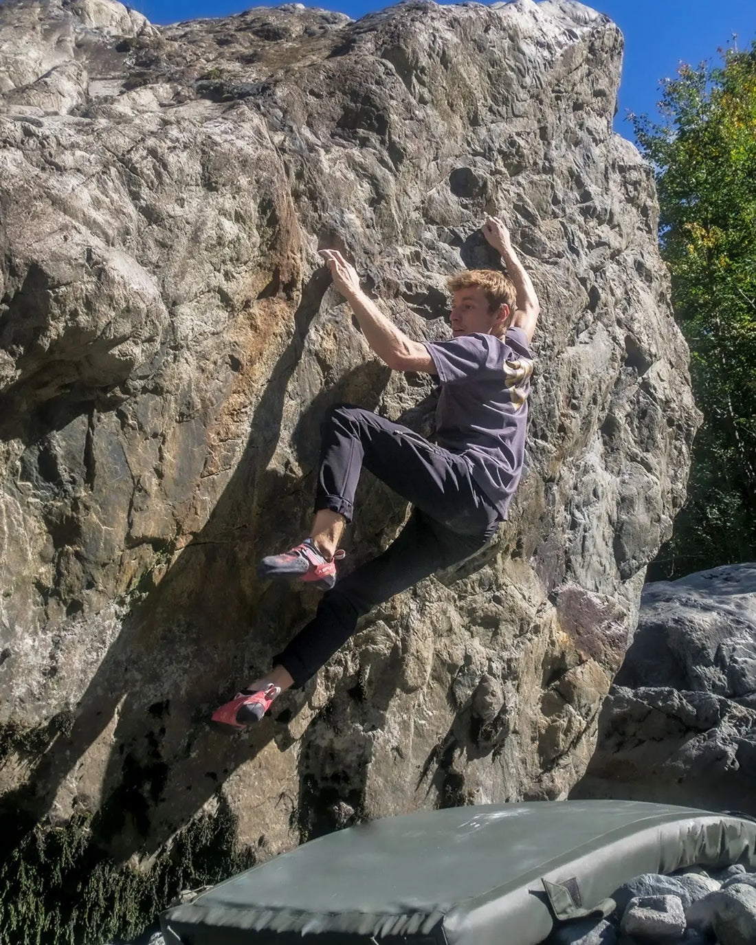 Nival Explorer V3 Pants [Alpine Black/Unisex]